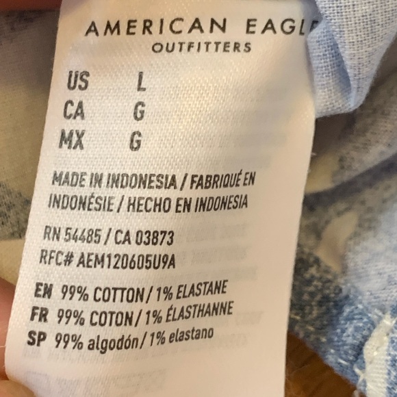 American Eagle Shirt Men’s Large White and Blue Leaf Pattern Button Up Vaca - Picture 3 of 8